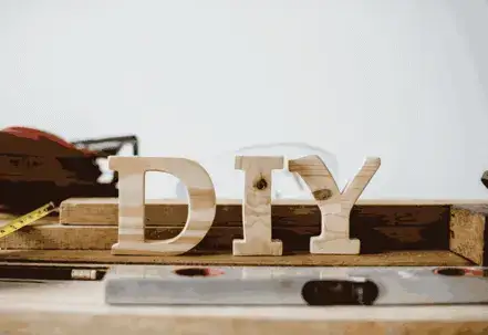 Why You Shouldnt Diy Your Roof 1024x703 1.2208051428550